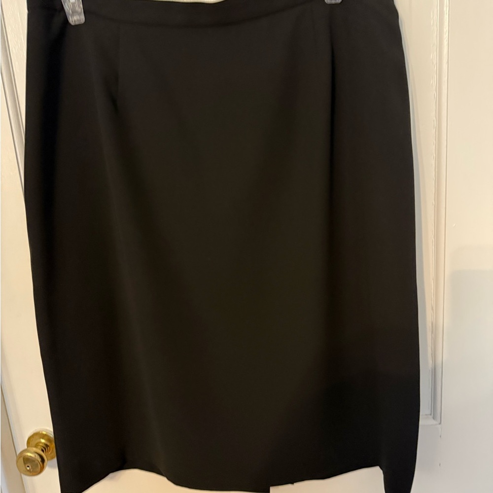 Elegant Black Women's Skirt